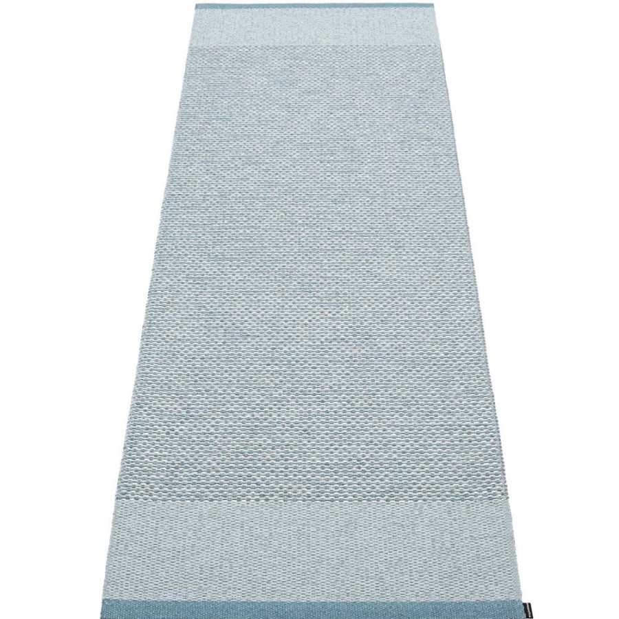 Mattor Pappelina Plastmattor | Edit Matta Dove Blue / Blue Fog / Stone Metallic, 85X260 Cm