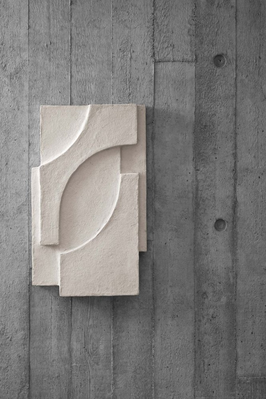 Inredning Kristina Dam Studio Vaggdekorationer | Serif Relief 42X68 Cm, Vit