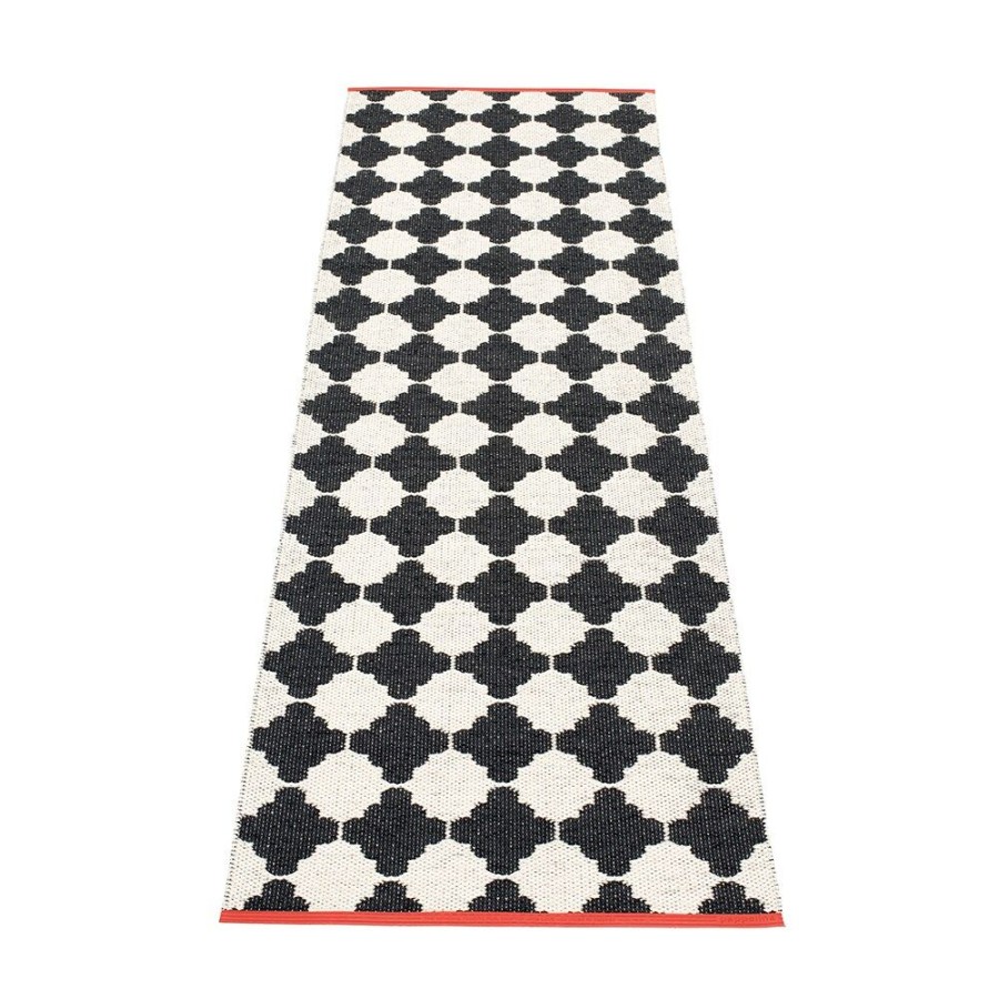 Mattor Pappelina Plastmattor | Marre Matta 70X150 Cm, Black/Vanilla/Coral