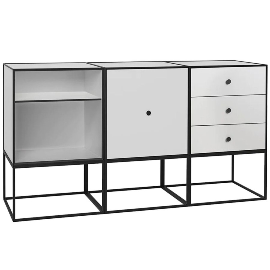 Mobler Audo Copenhagen Sideboards | Frame 49 Trio Sideboard Med Underrede, Ljusgra