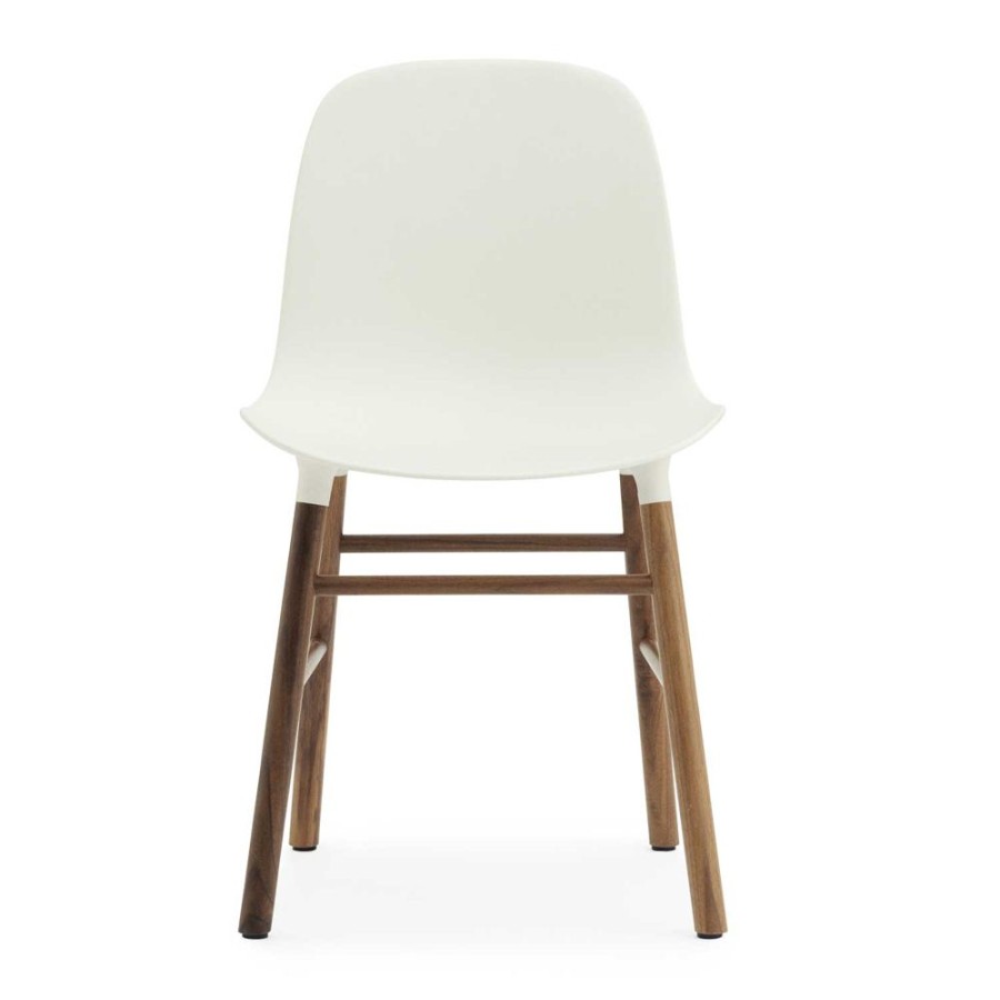 Mobler Normann Copenhagen Matstolar | Form Chair Valnotsben, Vit