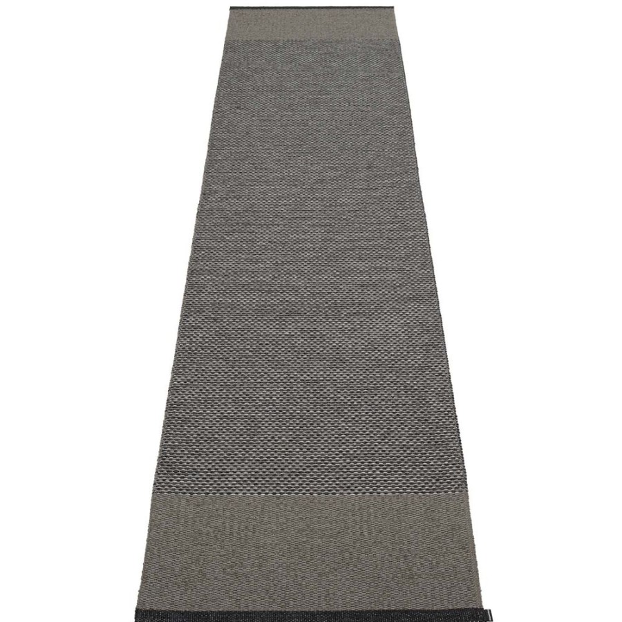 Mattor Pappelina Plastmattor | Edit Matta Black / Charcoal / Granit Metallic, 70X300 Cm