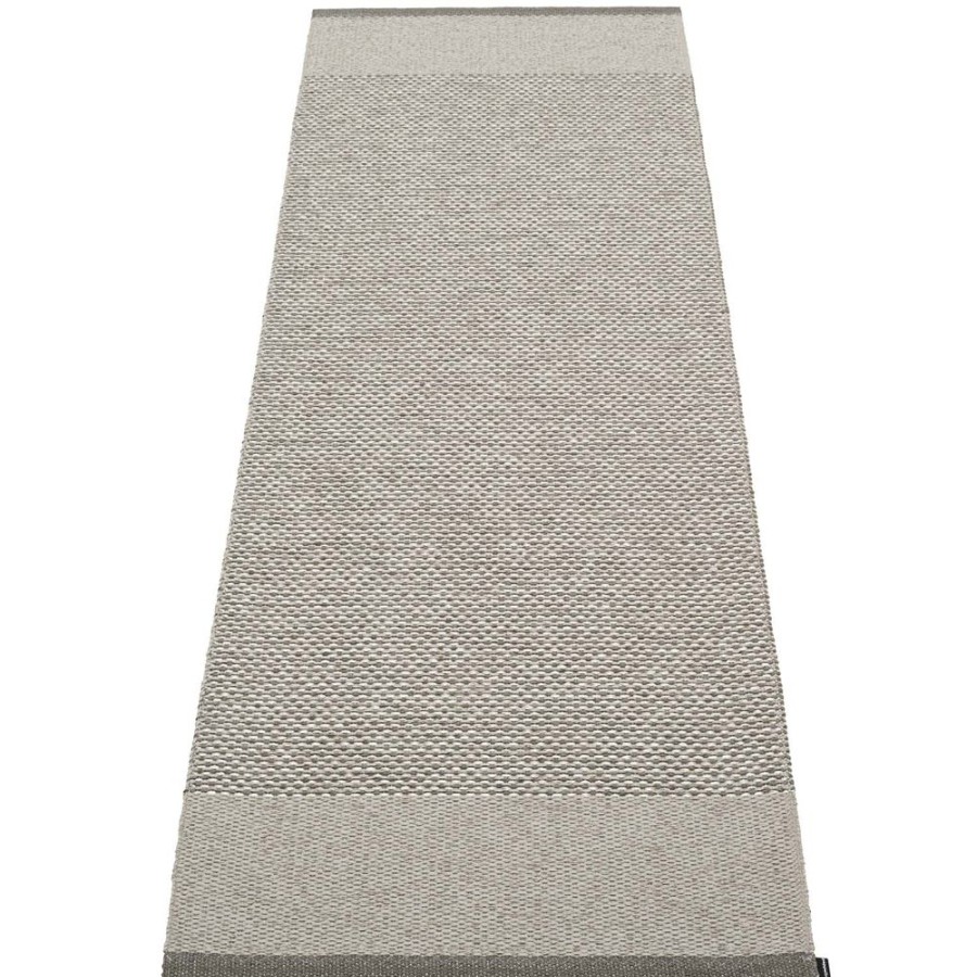 Mattor Pappelina Plastmattor | Edit Matta Charcoal / Warm Grey / Stone Metallic, 85X260 Cm