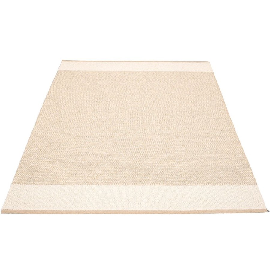 Mattor Pappelina Plastmattor | Edit Matta Beige / Vanilla / Metallic, 140X200 Cm