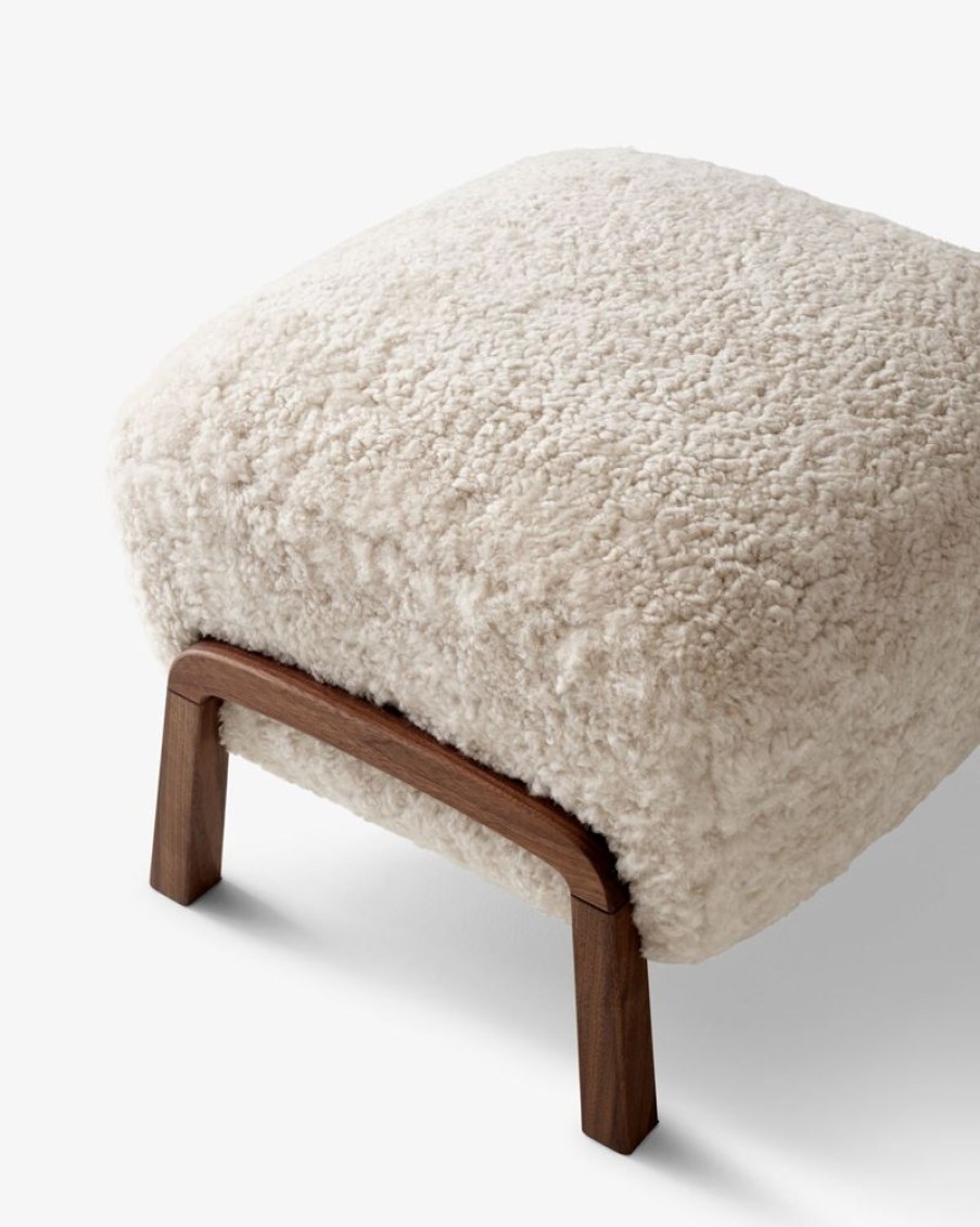 Mobler &Tradition Fotpallar | Wulff Atd3 Sittpuff, Valnot/Sheepskin Moonlight