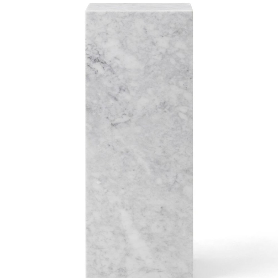 Mobler Audo Copenhagen Sidobord & Smabord | Plinth Piedestal, Carrara